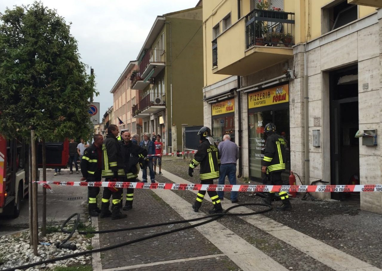 Villafranca – Incendio domato dal sindaco Faccioli