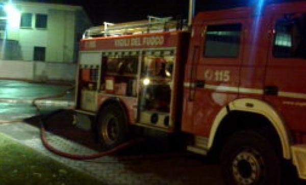 Lamacart in fiamme, Vigili del Fuoco in azione