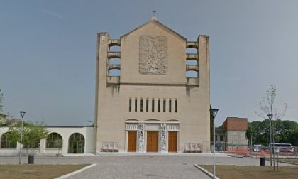 Entra in chiesa e spacca il crocefisso, denunciato un 45enne slovacco