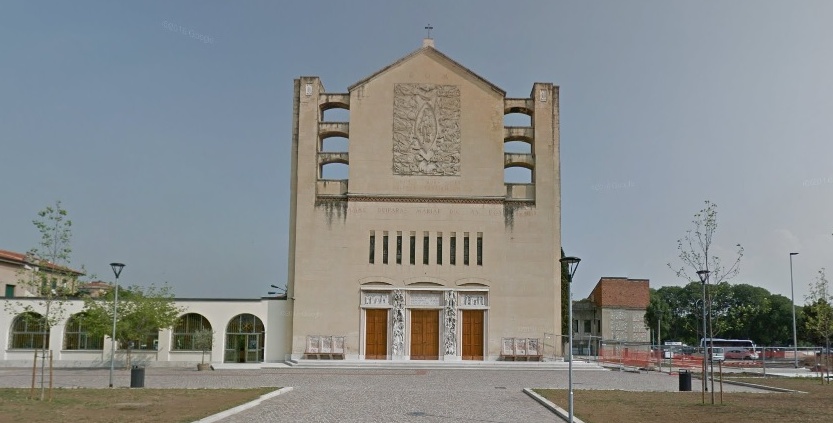 Entra in chiesa e spacca il crocefisso, denunciato un 45enne slovacco