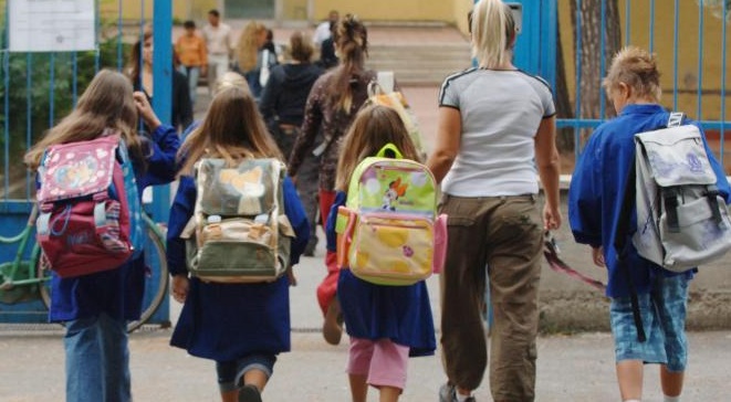 INCHIESTA. Caro libri: scuola, ma quanto mi costi