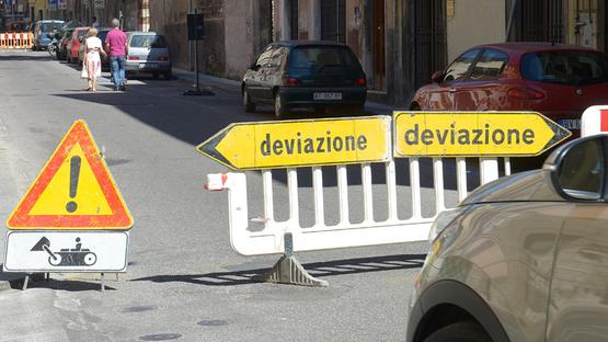 Lavori a Casaleone per la realizzazione di un attraversamento pedonale