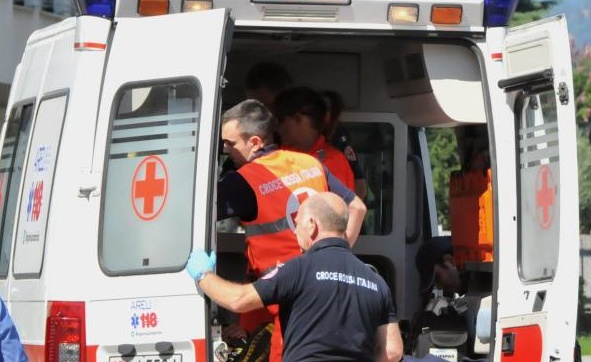 Moto contro auto, 27enne di Sona in fin di vita