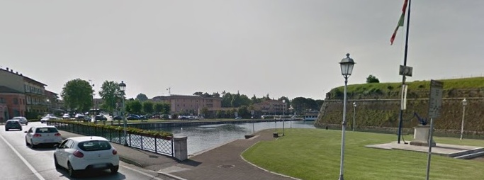 Si getta nel lago ubriaco, ritrovato senza vita