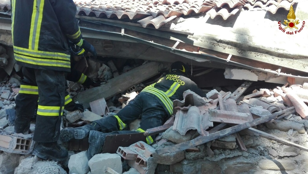 Sale a 291 il bilancio delle vittime del terremoto