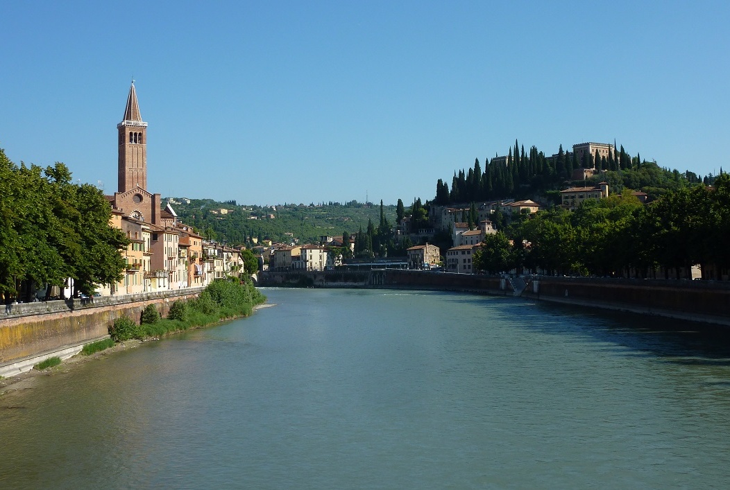 Aperitivo in gommone, sabato l’ultimo appuntamento
