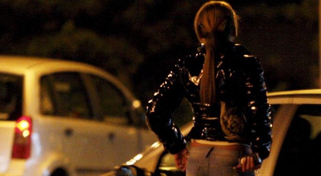 False dichiarazioni a pubblico ufficiale, arrestate due prostitute