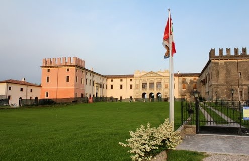 Illuminazione a led per Castel d’Azzano
