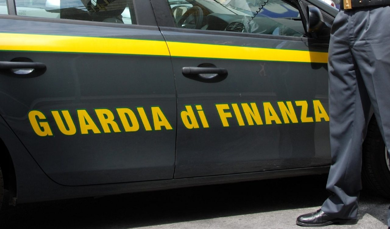 Arrestati al Catullo due pluripregiudicati