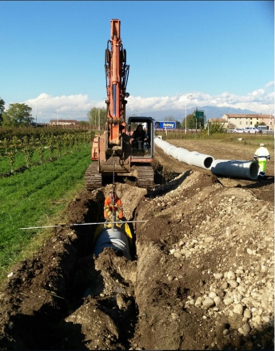 Lavori di manutenzione irrigua nel villafranchese