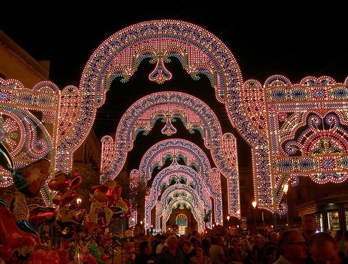 Lavori alle luminarie, nel weekend importanti modifiche alla viabilità