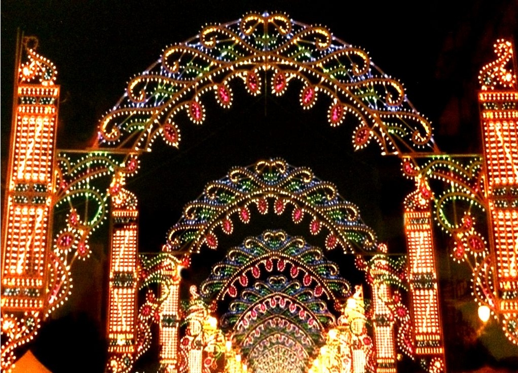 Luminarie, per l’opposizione uno schiaffo alla povertà