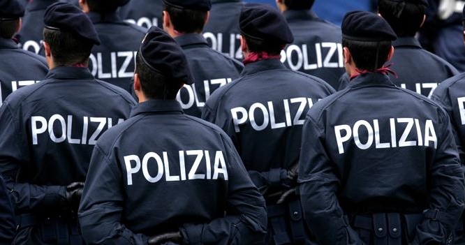 Spari e inseguimenti in via Lugagnano, monta la protesta dei poliziotti