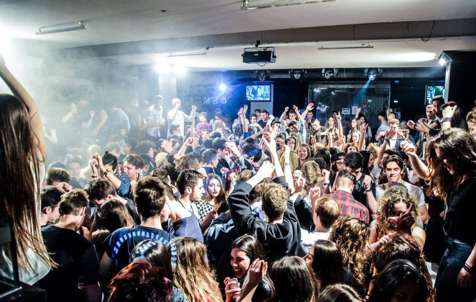 Spray urticante nelle discoteche veronesi