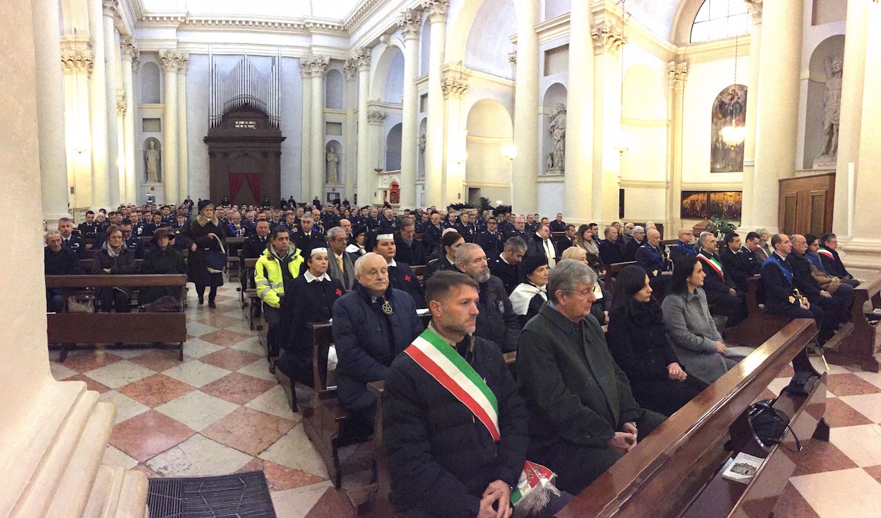 Madonna di Loreto, il Terzo Stormo celebra al Duomo la patrona