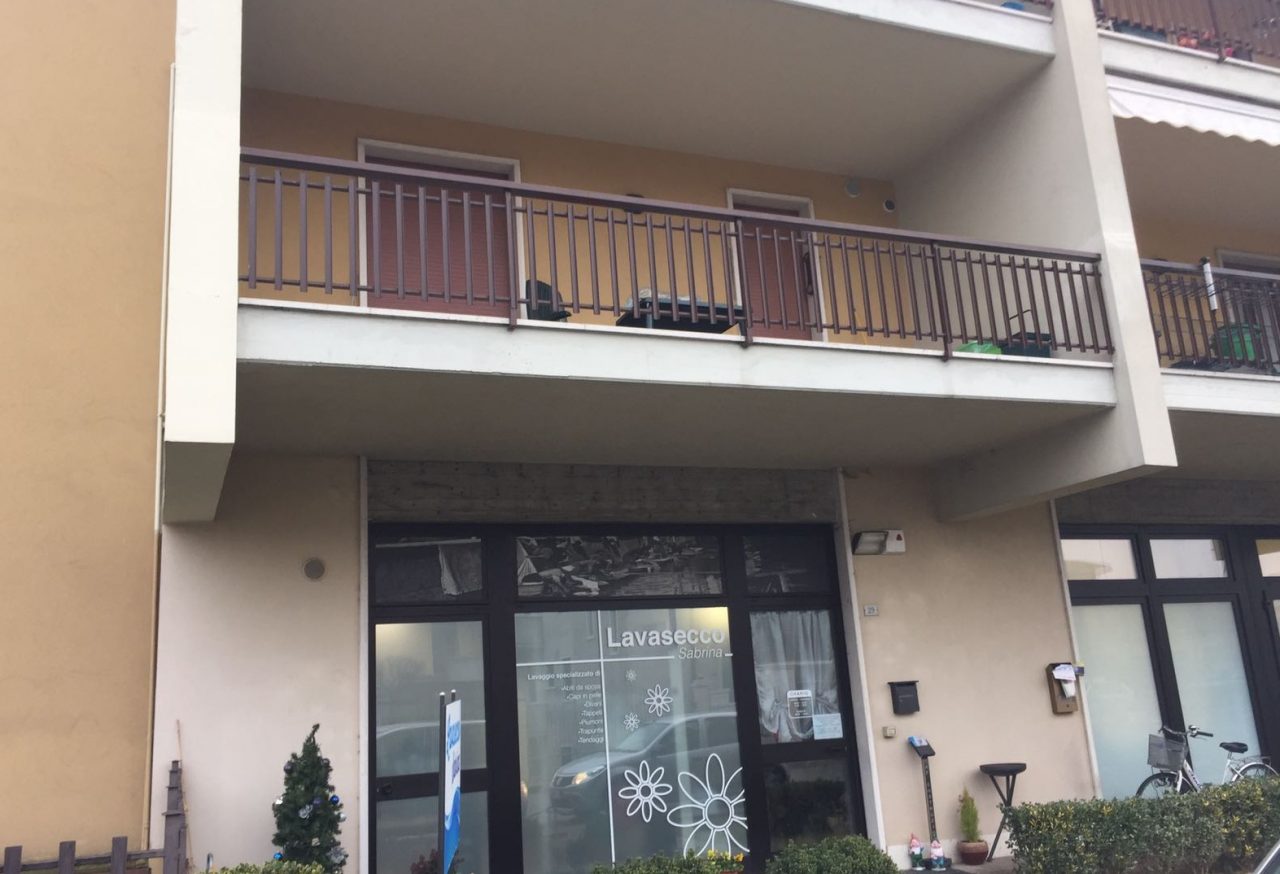 Accoltellata donna a Dossobuono, il compagno è fuggito