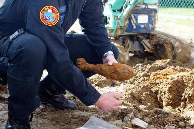 Bomba inesplosa a Verona, questa mattina il disinnesco