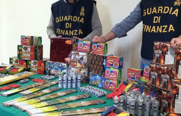 Bussolengo, sequestrati oltre 164mila fuochi d’artificio illegali