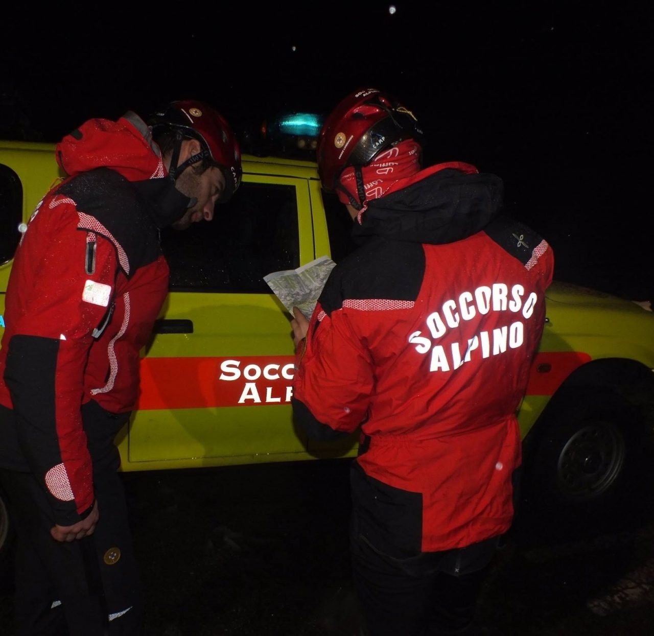 Due veronesi bloccati sul Campanil Basso con la corda incastrata in fase di discesa, soccorsi