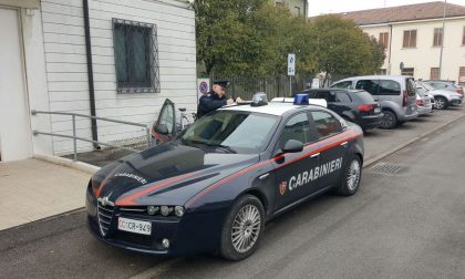 Fugge all'alt dei Carabinieri, arrestato un 22enne