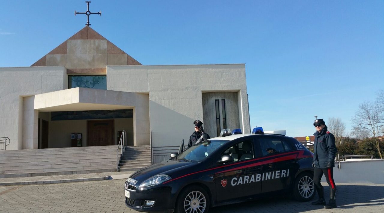 Ruba in canonica, arrestato un moldavo