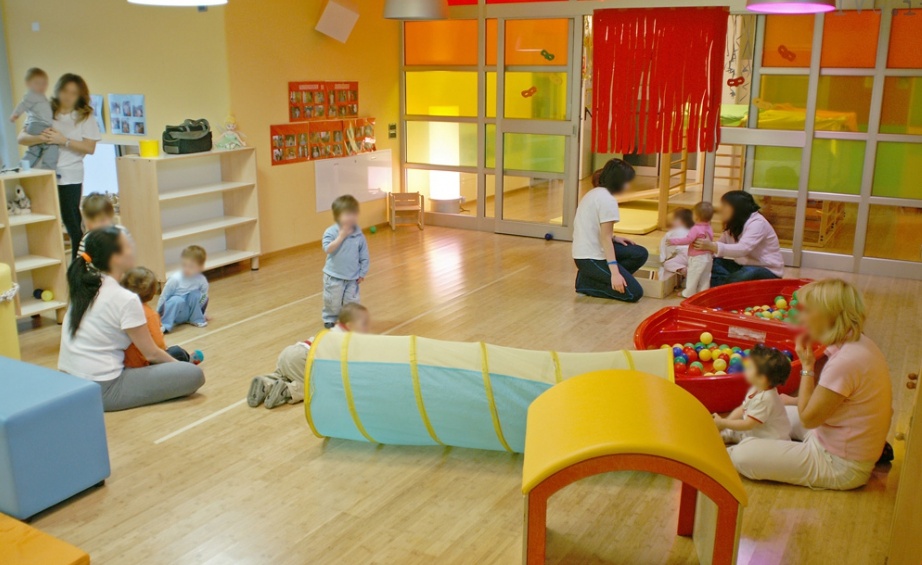 Asili nido, approvata la legge che esclude i bimbi immigrati