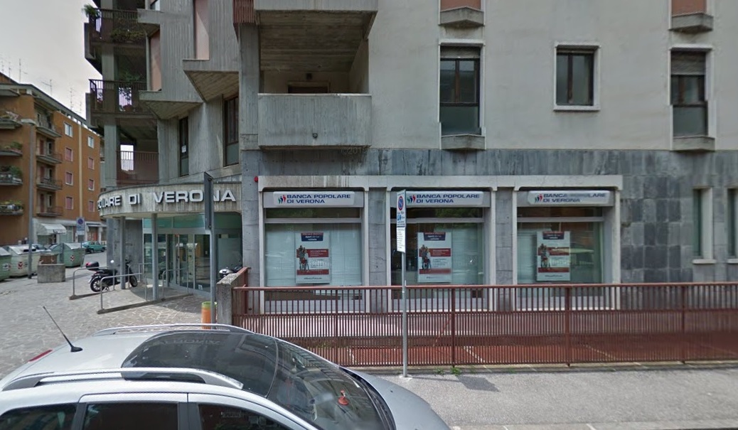 Bancomat fatto saltare nella notte a Verona