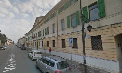 «Bocciata mozione su profughi, perchè?»