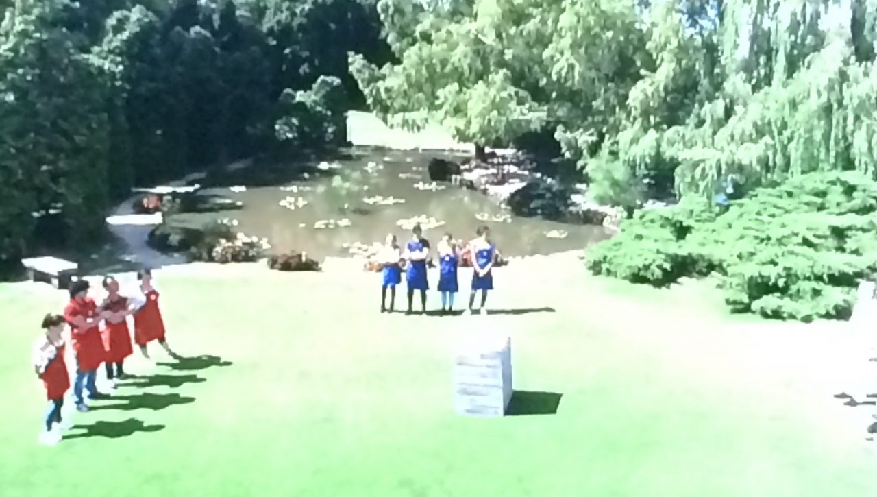 La fame spirituale di Bastianich nel labirinto del Parco Sigurtà