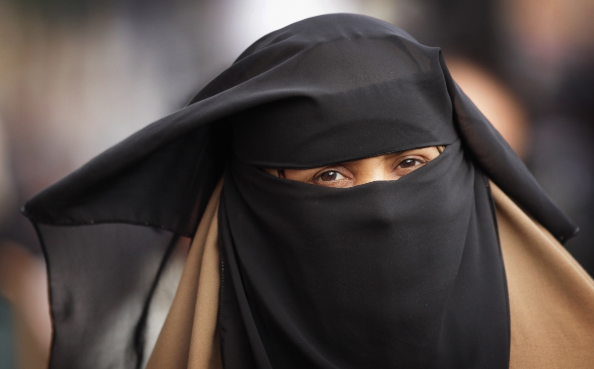 Norma “anti burqa”, il Veneto dice di sì