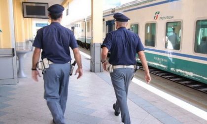 Rapina e aggressione, un belga semina il panico sul treno