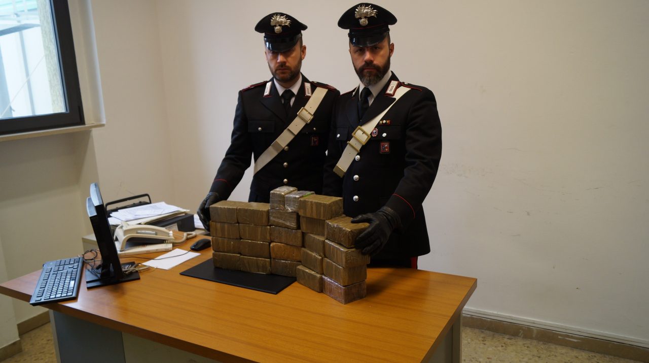 Vigasio, sequestrati 23 chili di hashish
