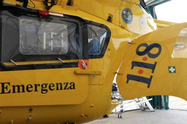 Investita 19enne, era sulle strisce dopo essere scesa dall’autobus