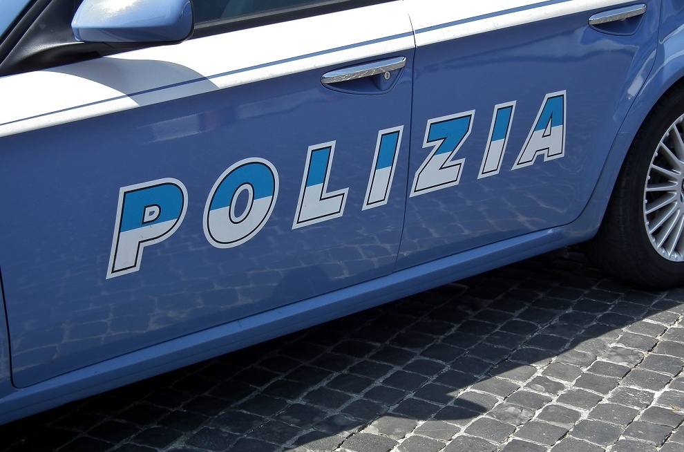 Rubano uno scooter ed una bici elettrica, fermato un marocchino ed un tunisino