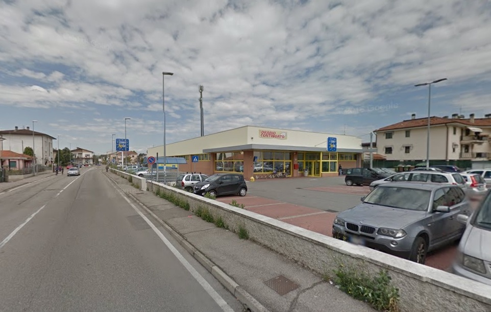 Sorveglianti «eroine» inseguono il ladro: arrestato