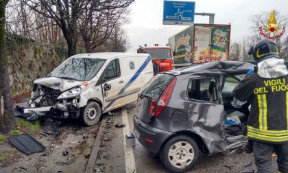 Violento frontale, grave un 31enne
