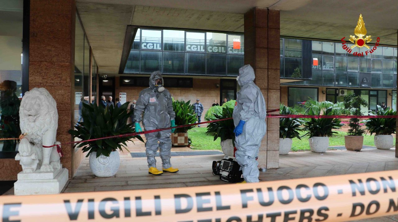 Allarme antrace alla Cgil, paura per due impiegati
