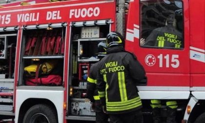 Auto a gpl prende fuoco, rischiata l'esplosione
