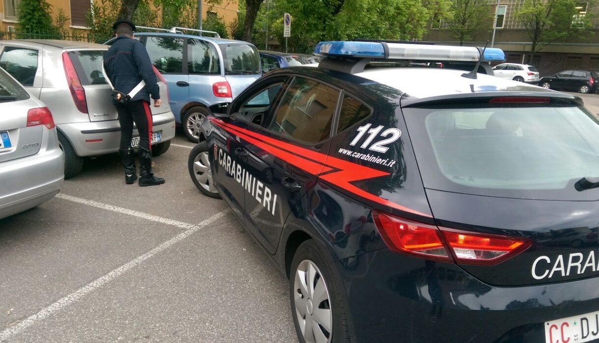 Furti su auto in sosta, sei arresti
