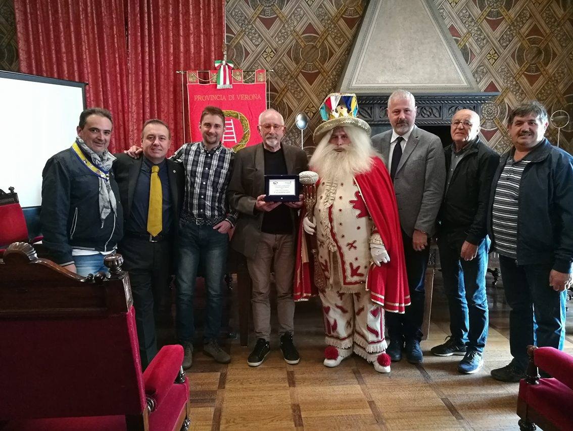 Il carro di carnevale più bello è stato costruito a Rosegaferro