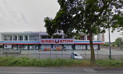 Ladri al negozio per bambini, malviventi volatilizzati