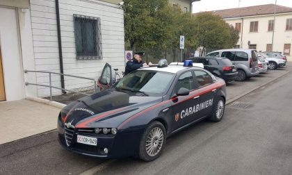 Rubano vestiti, arrestati due marocchini