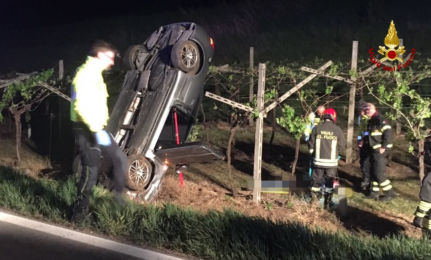Terribile incidente nella notte, morto un uomo