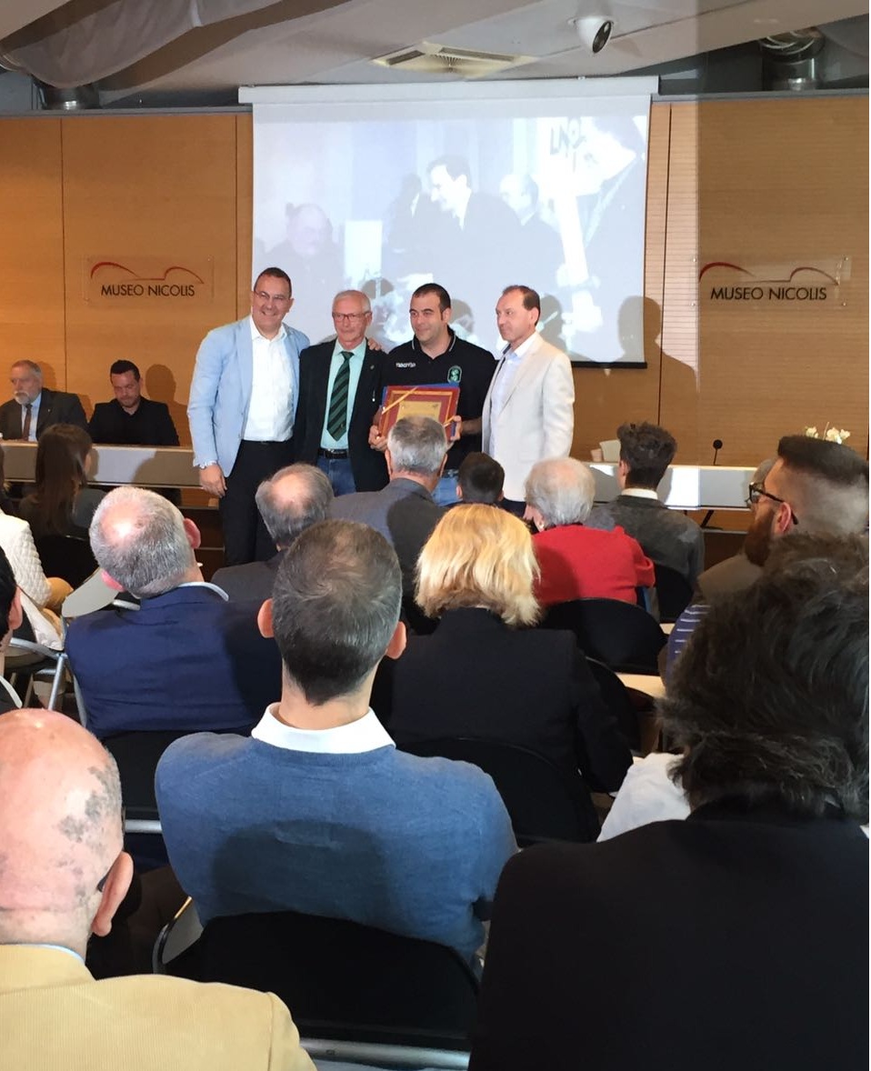 Attività con i bambini, Polisportiva Quaderni premiata dal Coni