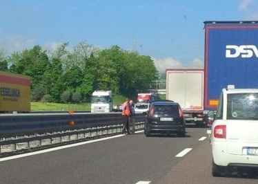 Incidente in A4, due chilometri di coda