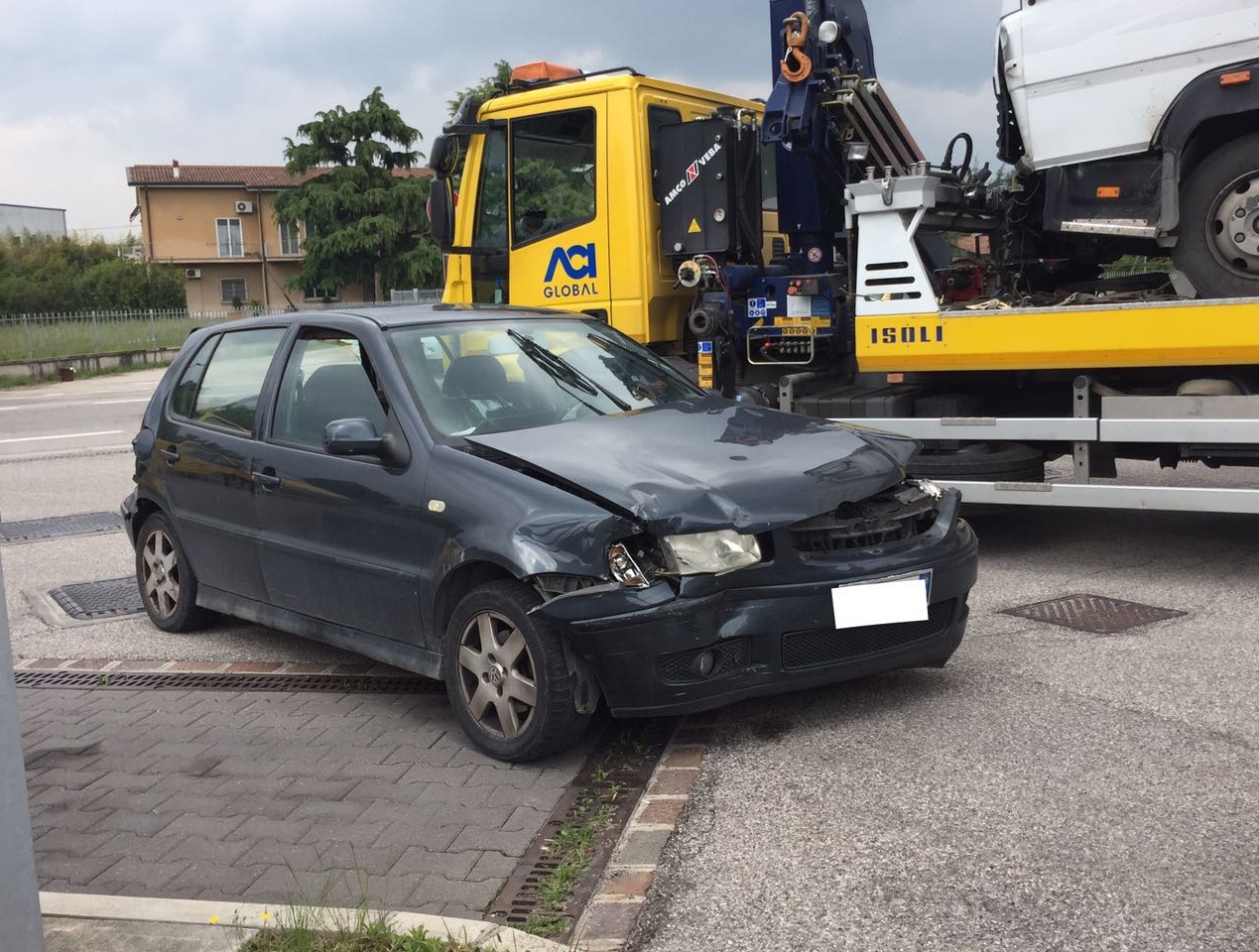Incidente in viale Postumia, traffico in tilt