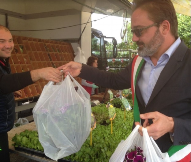 Salionze, buona la prima: il nuovo mercato piace a tutti