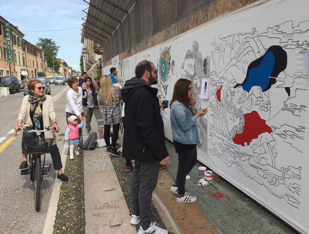 Trenta metri d’arte in via Pace