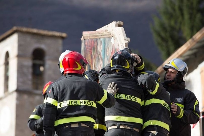 «Villafranca merita un servizio permanente e professionale»