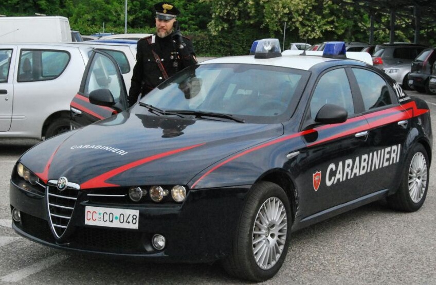 Sradicavano bancomat con carro attrezzi, 11 arresti
